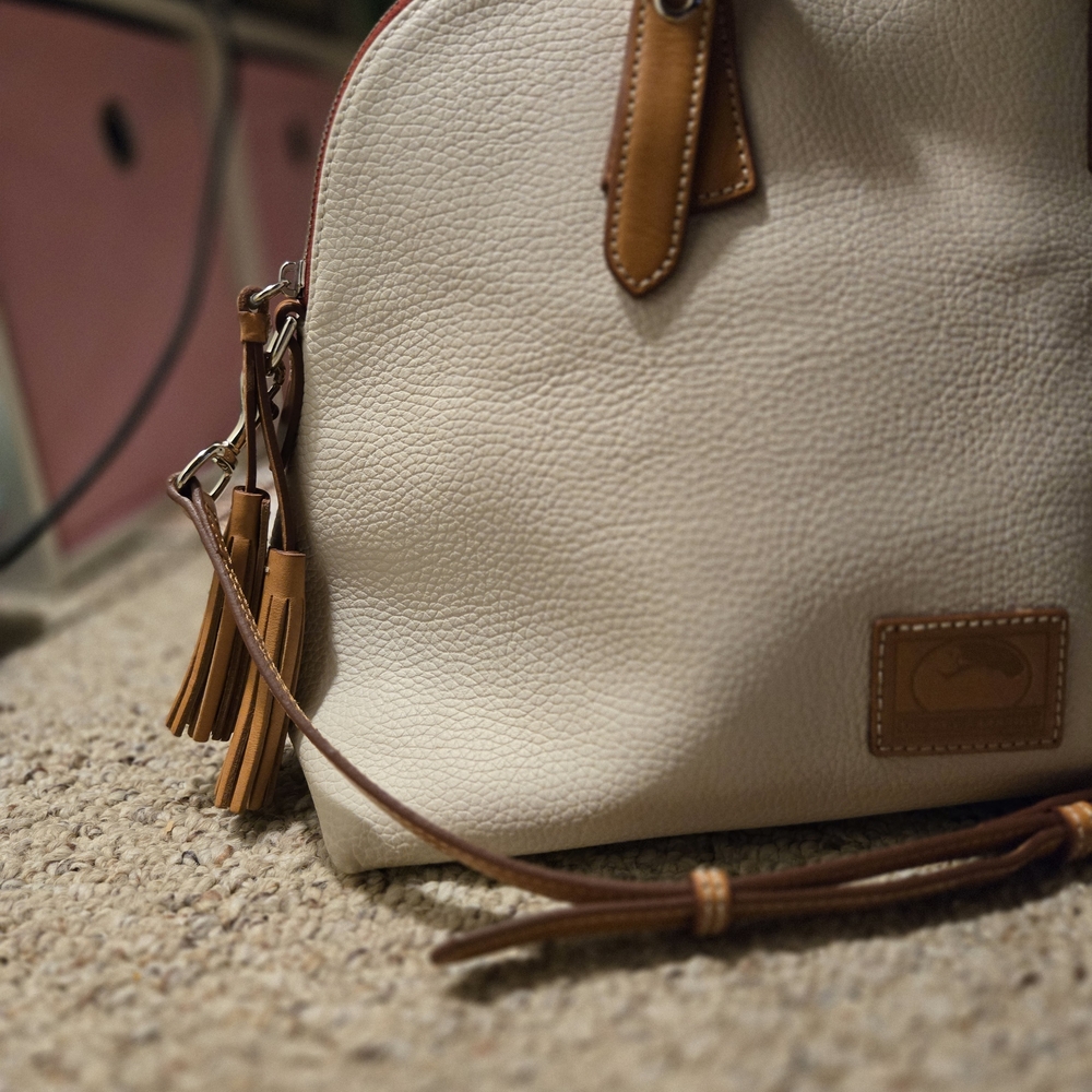 Dooney & Bourke Patterson Large Audrey Cream Leather Satchel with Tan Trim - Picture 2 of 12